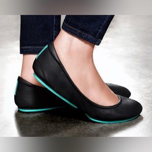 🖤 Tieks Matte Black Leather Flats size 8 foldable design